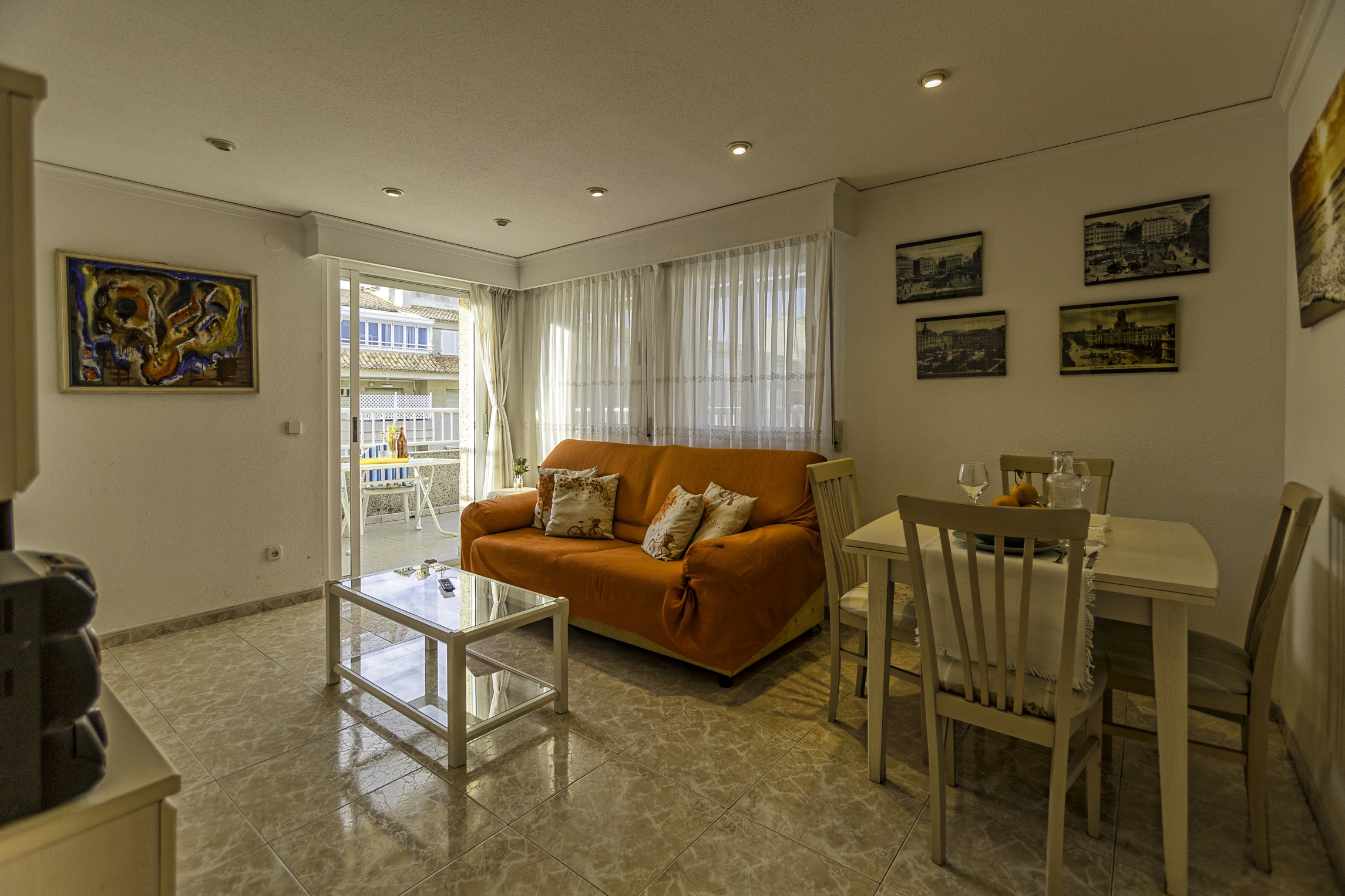 Apartamento en Tropicana Park con piscina, ideal para familias. - Imagen 42