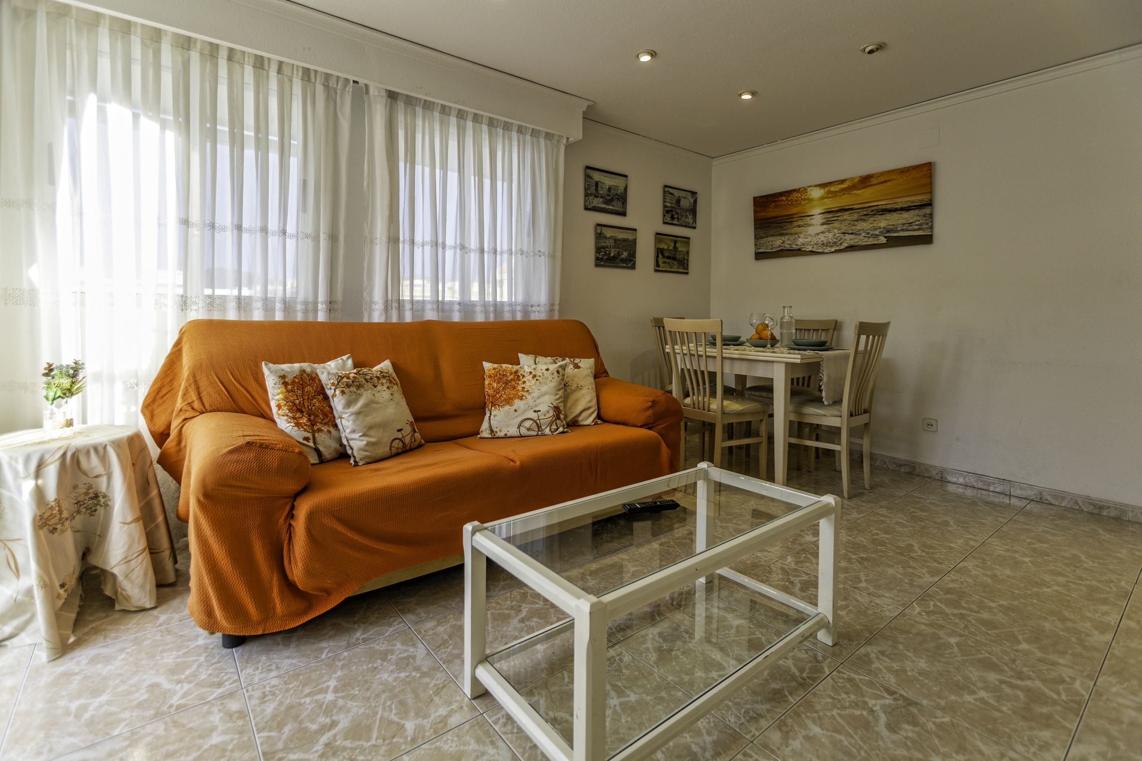 Apartamento en Tropicana Park con piscina, ideal para familias. - Imagen 37