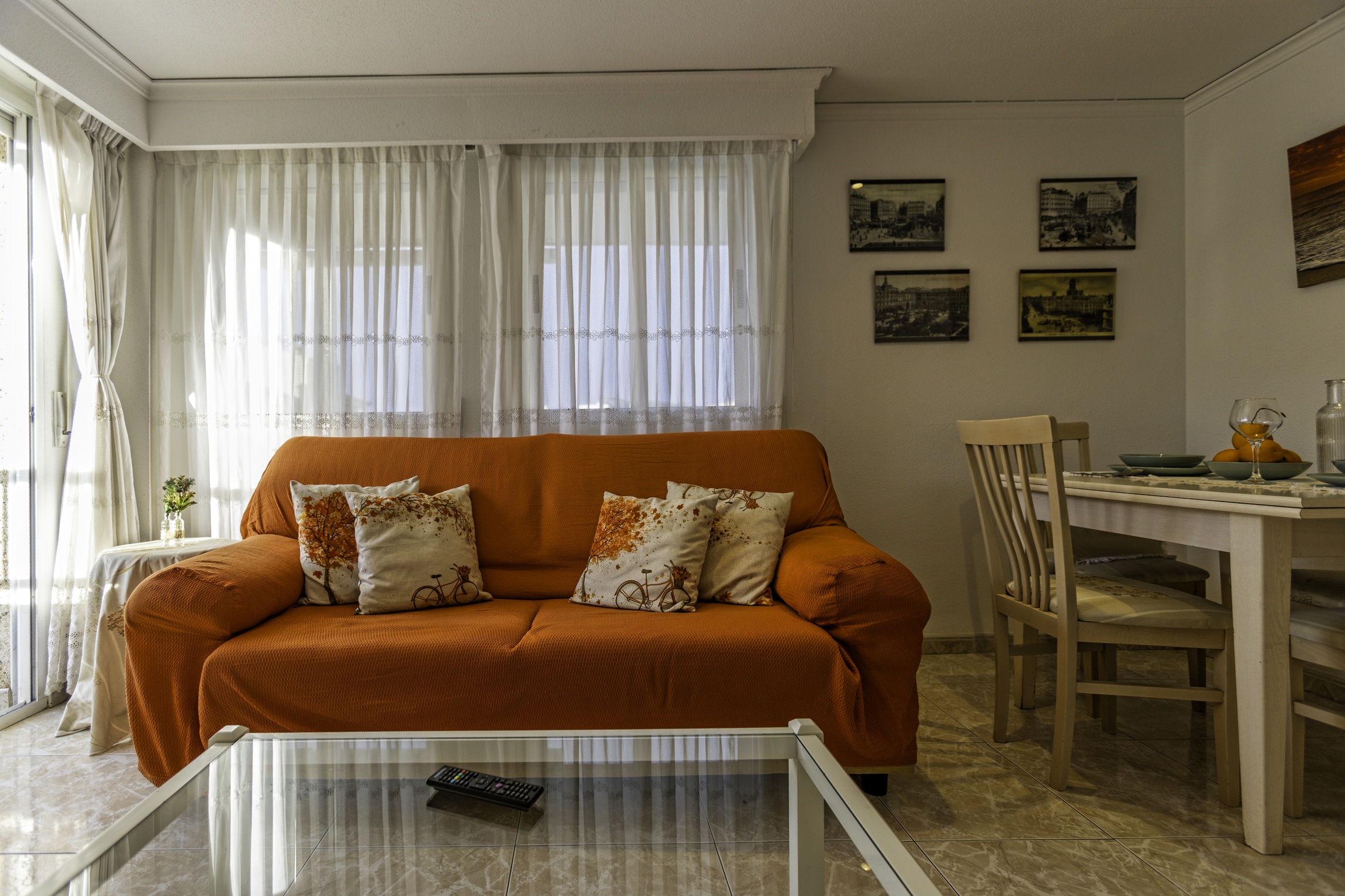 Apartamento en Tropicana Park con piscina, ideal para familias. - Imagen 36