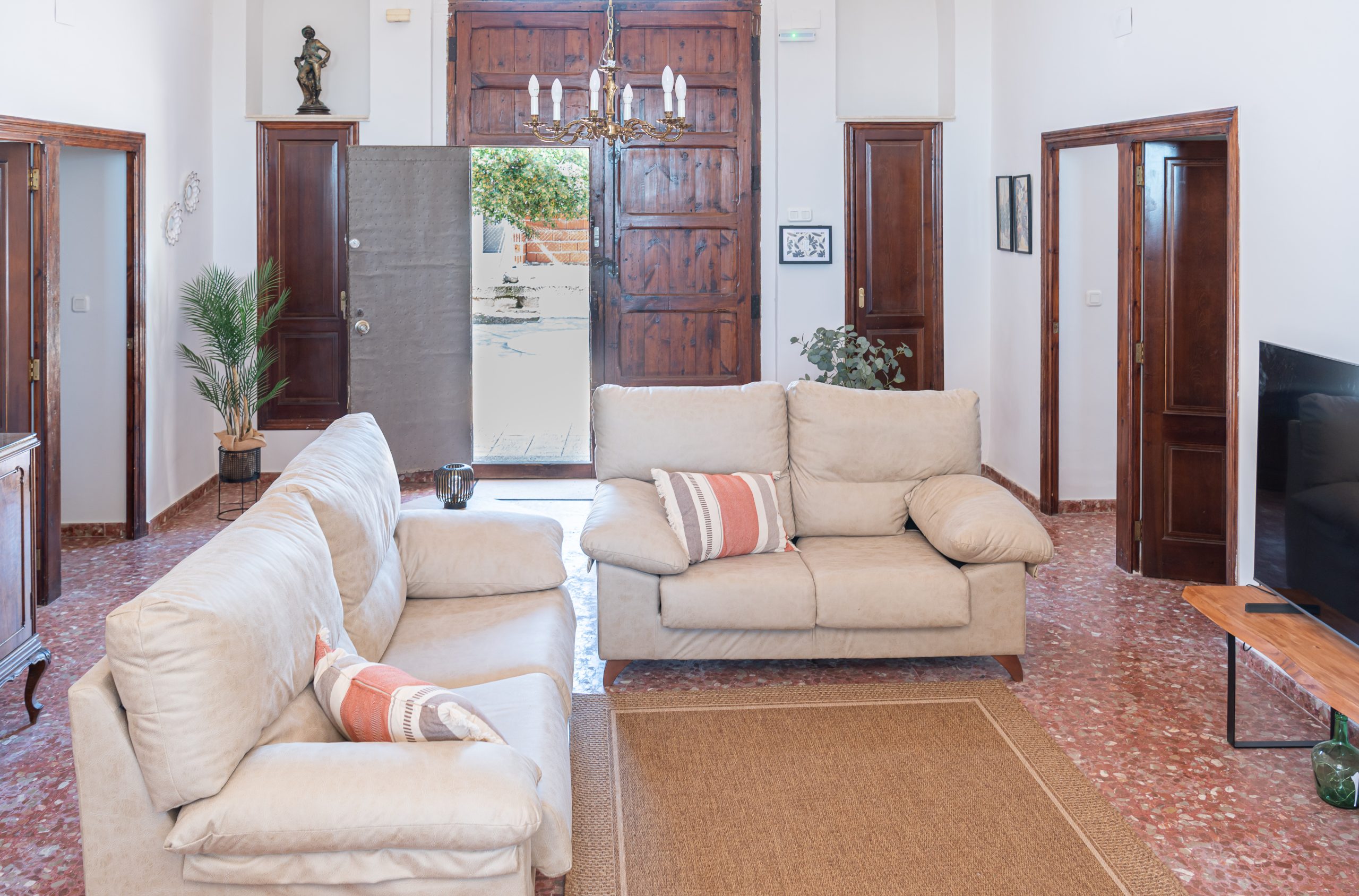 Villa Rosa: Chalet amplio con encanto y piscina, todo privado. - Imagen 66