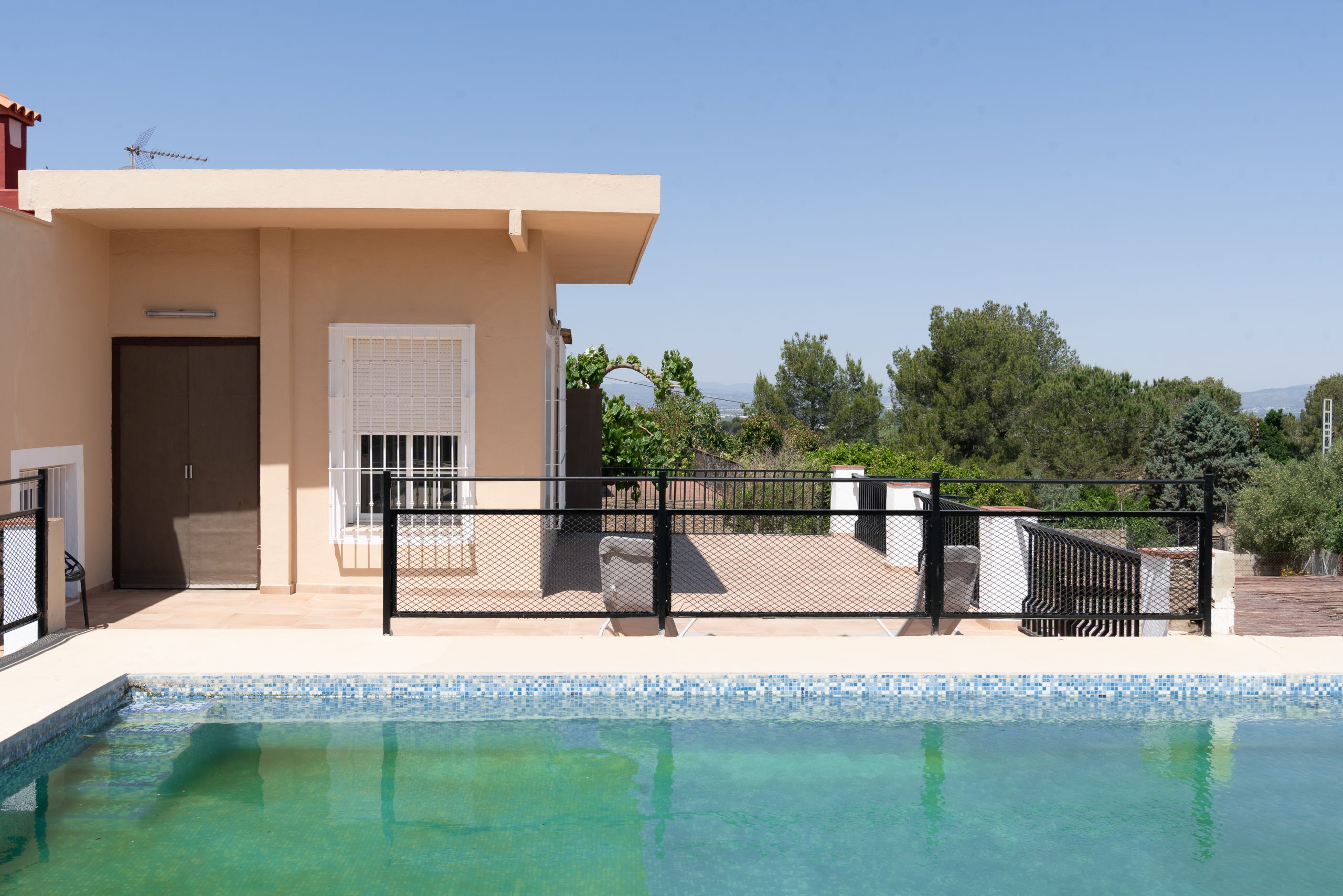 Villa Rosa: Chalet amplio con encanto y piscina, todo privado. - Imagen 29