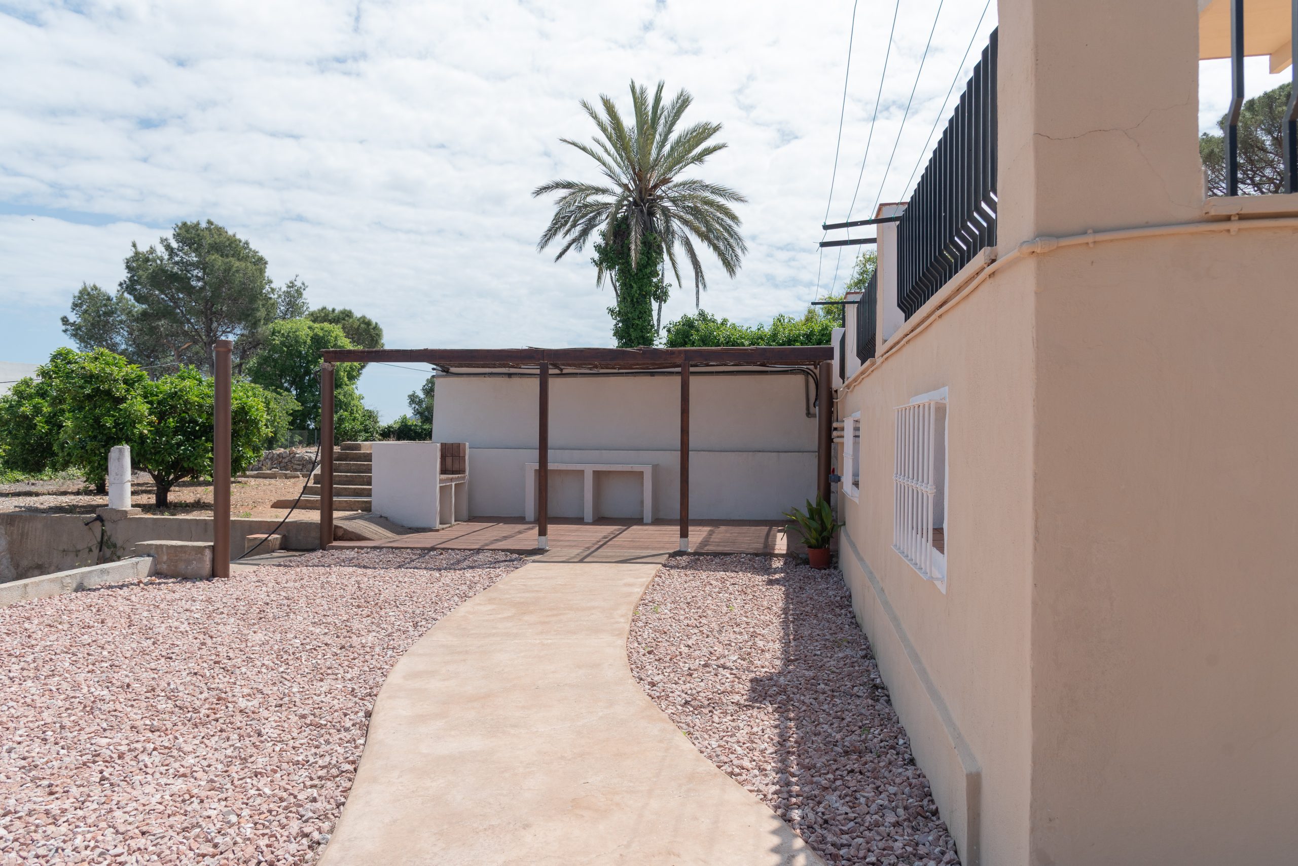 Villa Rosa: Chalet amplio con encanto y piscina, todo privado. - Imagen 11